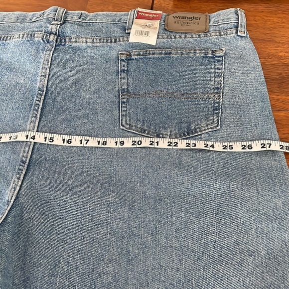 Wrangler Authentics Men’s Jean Shorts Size 50 - Picture 6 of 13
